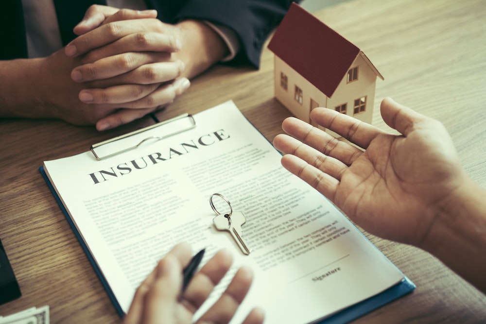 Assurance dommage ouvrage et protection contre les défauts électriques : un duo indispensable