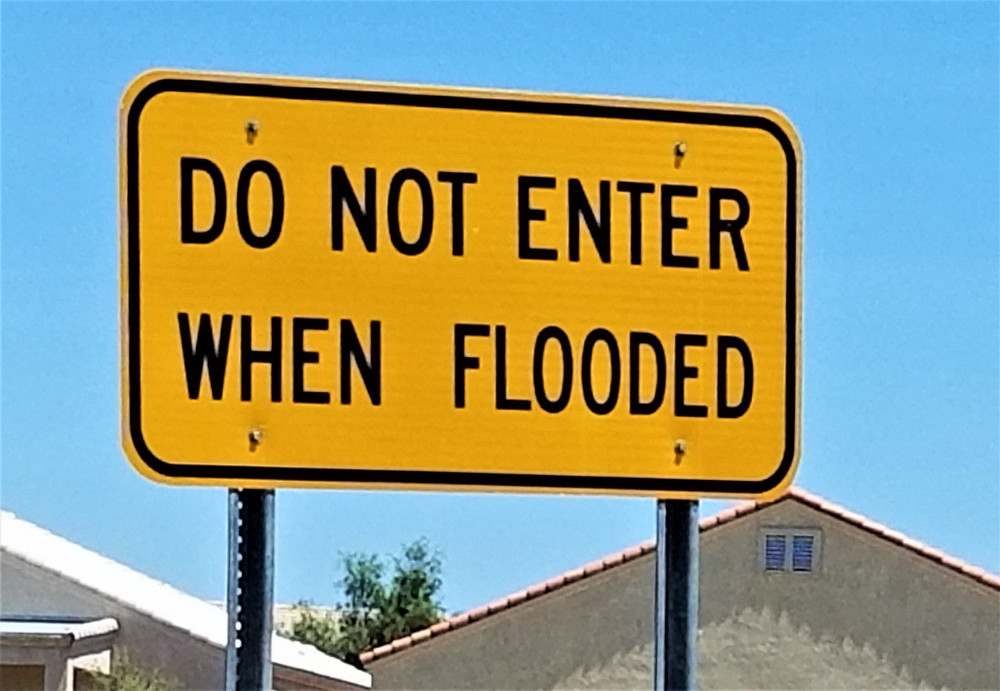 Acheter un bien immobilier en zone inondable: précautions et opportunités